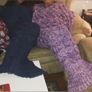 Knitted blue mermaid blanket